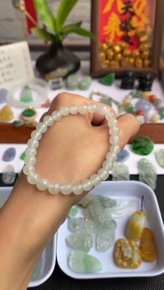 颈饰未镶嵌翡翠白月光手串~