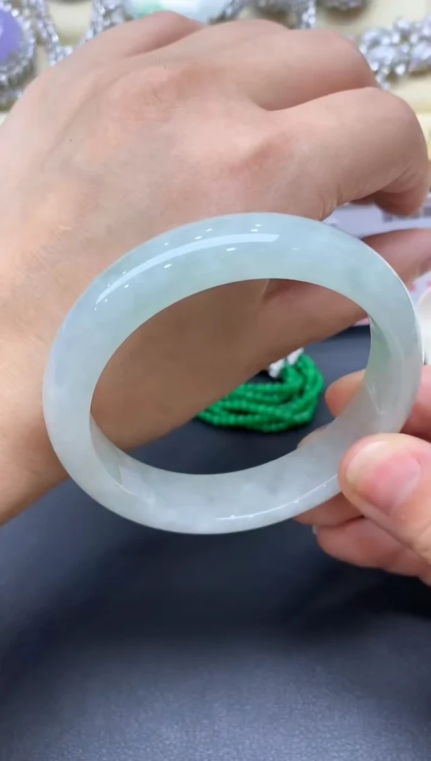 翡翠手镯未镶嵌457-中国好珍宝