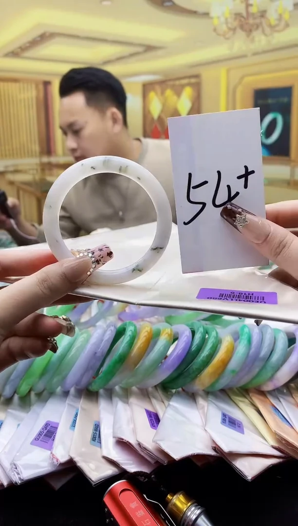 未镶嵌手镯翡翠AAAA