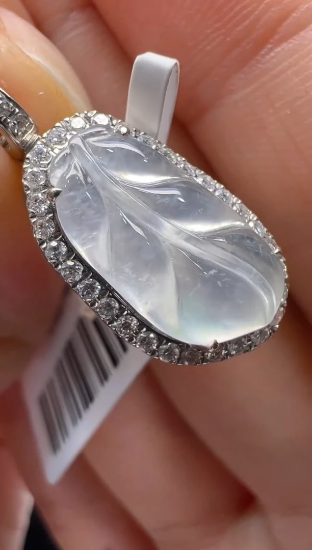 【闪购商品】翡翠吊坠(不含链)18K金镶嵌多样性团购发一件