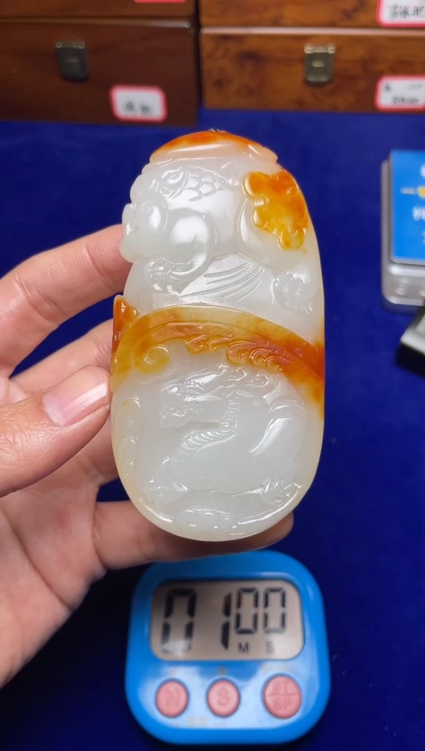 未镶嵌和田玉把件梁*和田玉