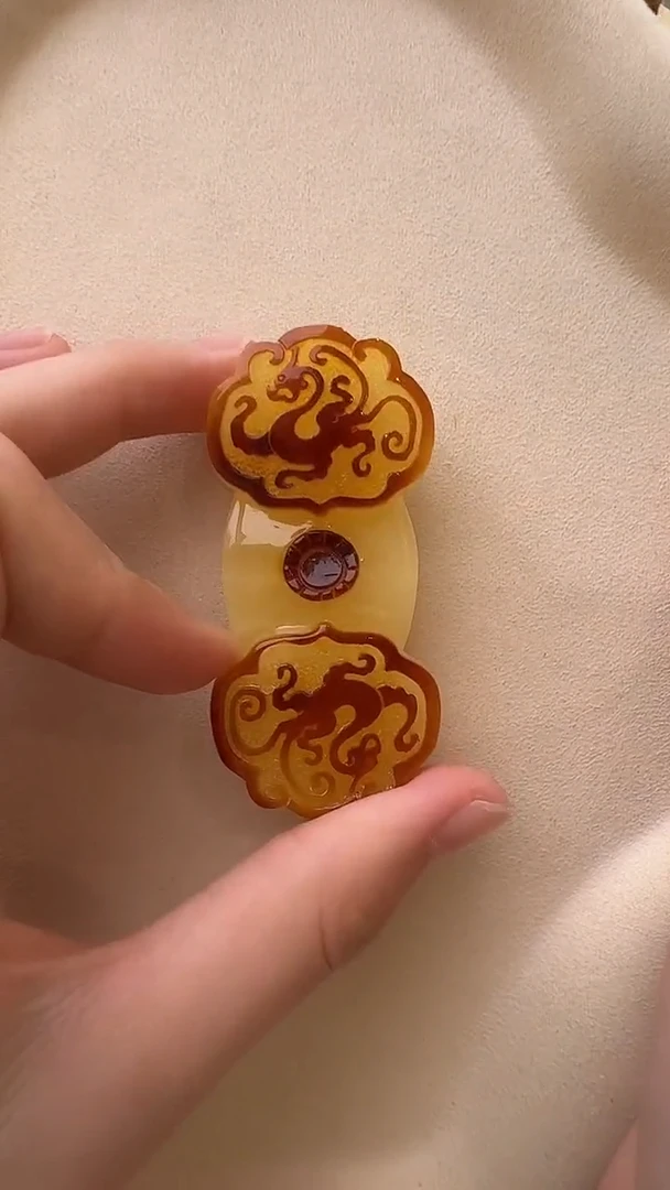 琥珀颈饰未镶嵌吊坠