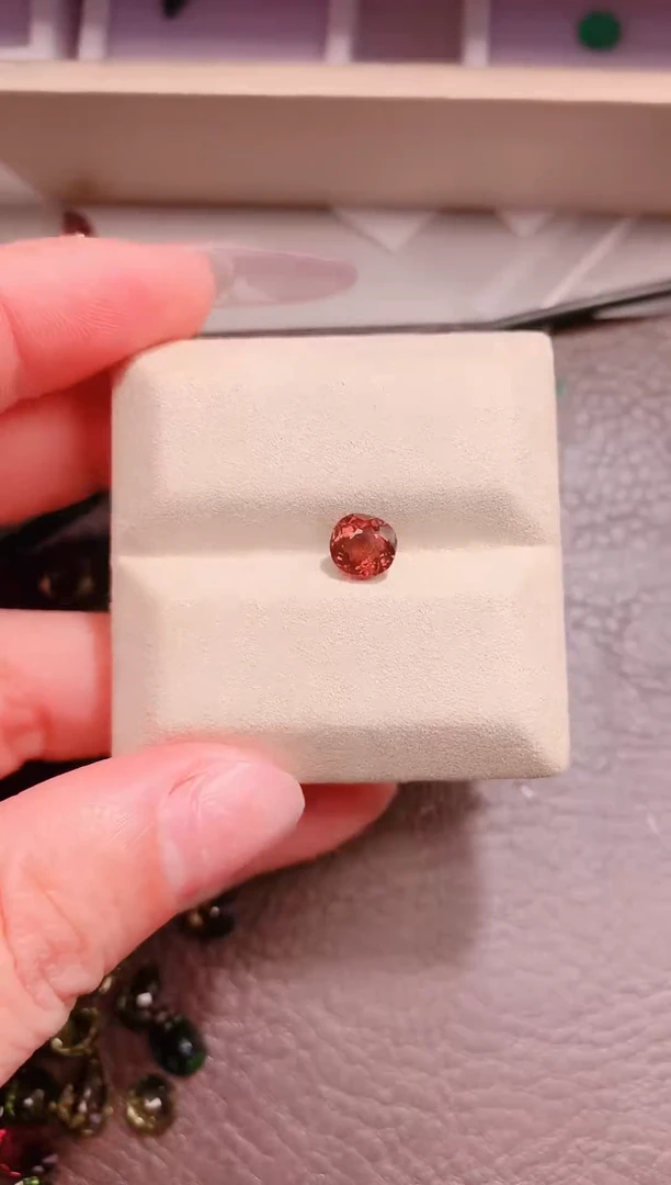 未镶嵌珠宝半成品碧玺1.42ct