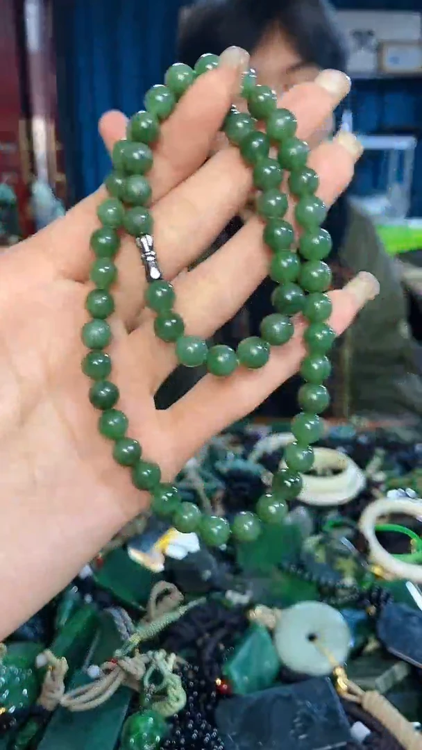 未镶嵌和田玉挂件1