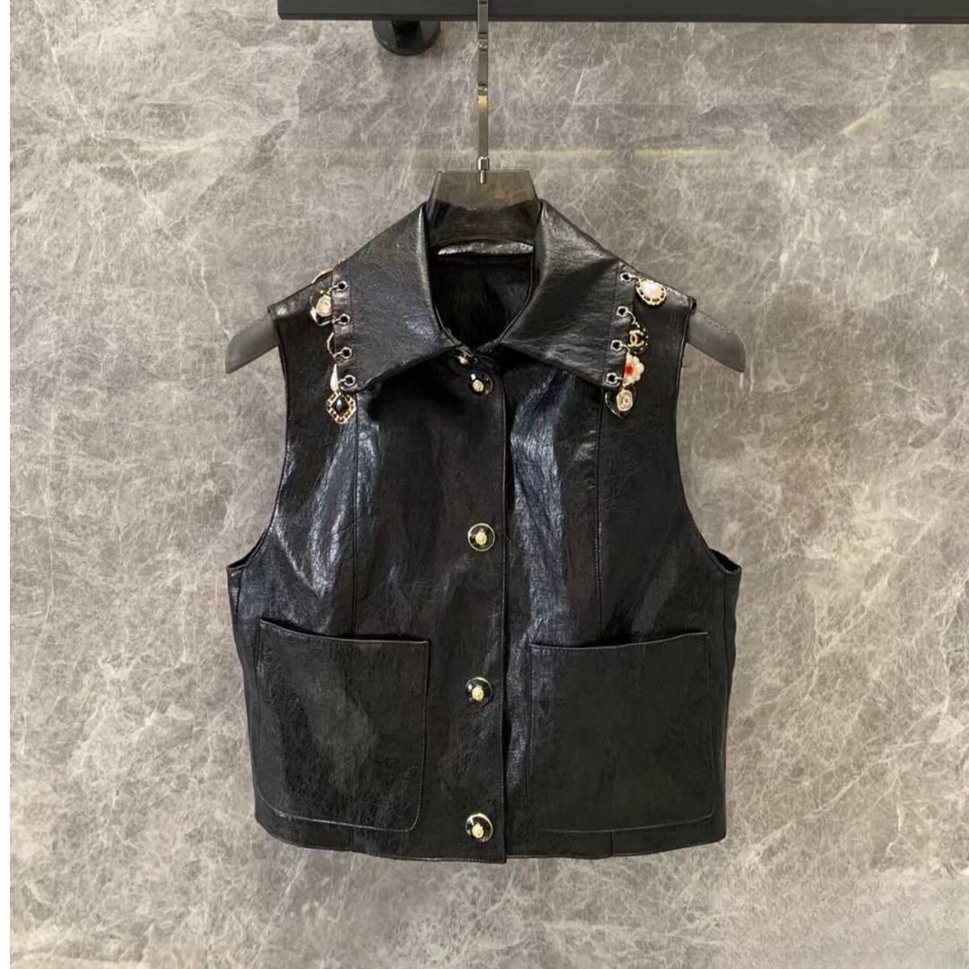 <猪猪出品>2025春夏上新无袖黑色马甲百搭显瘦女士马夹设计感476