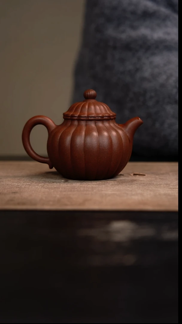 【闪购商品】紫砂茶壶筋纹莲子壶
