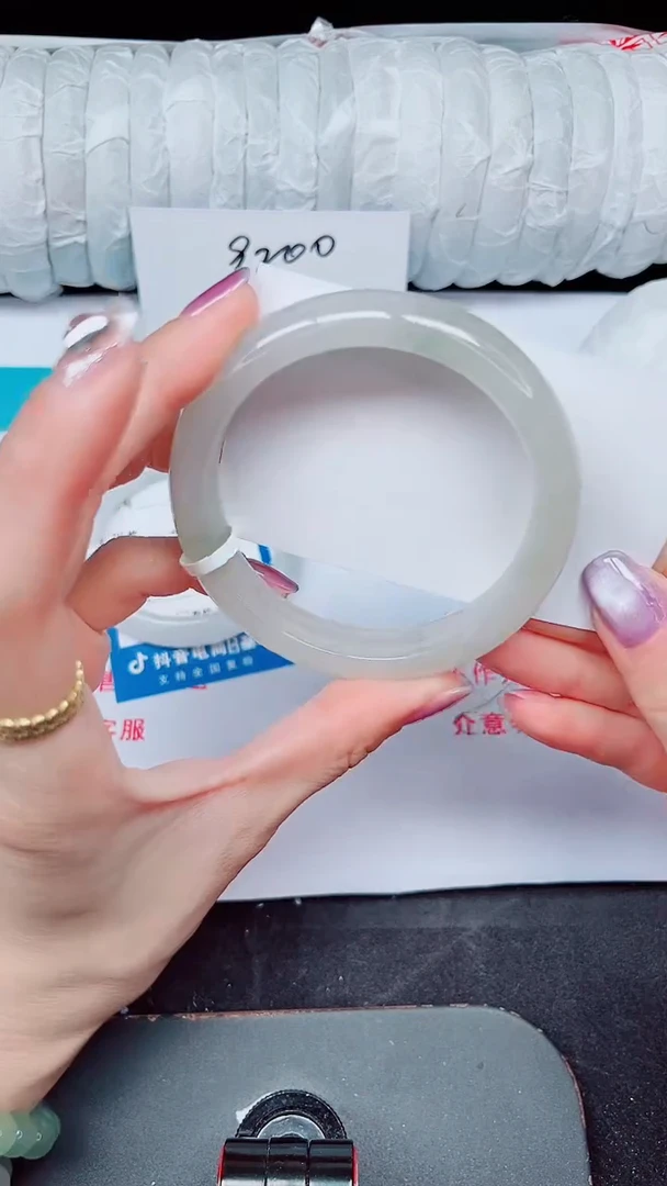 未镶嵌手镯石英质玉376-60/61