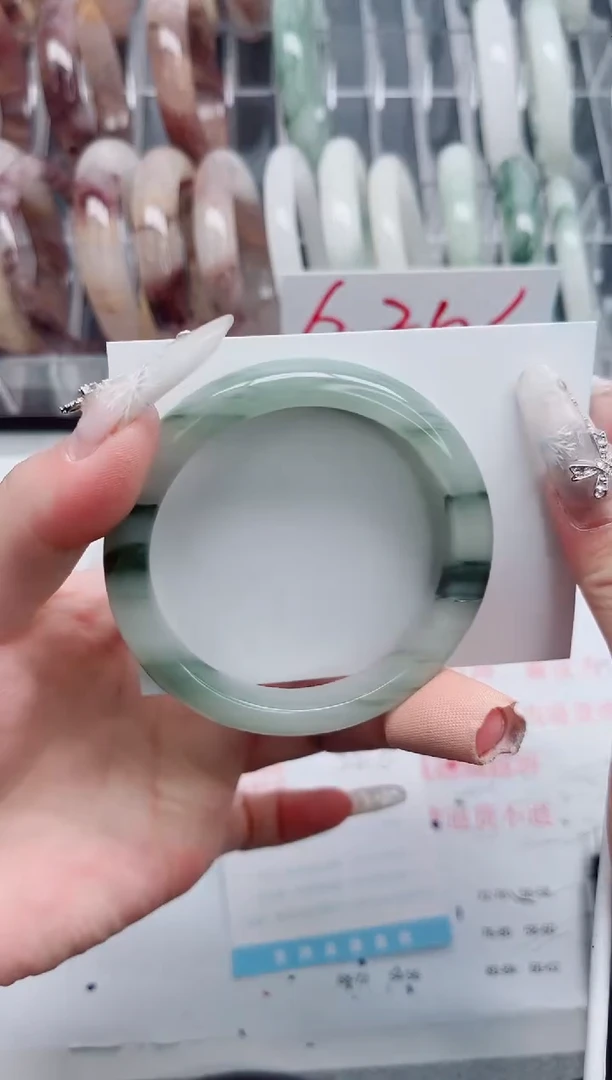 【闪购商品】石英质玉手镯未镶嵌A333-56.6