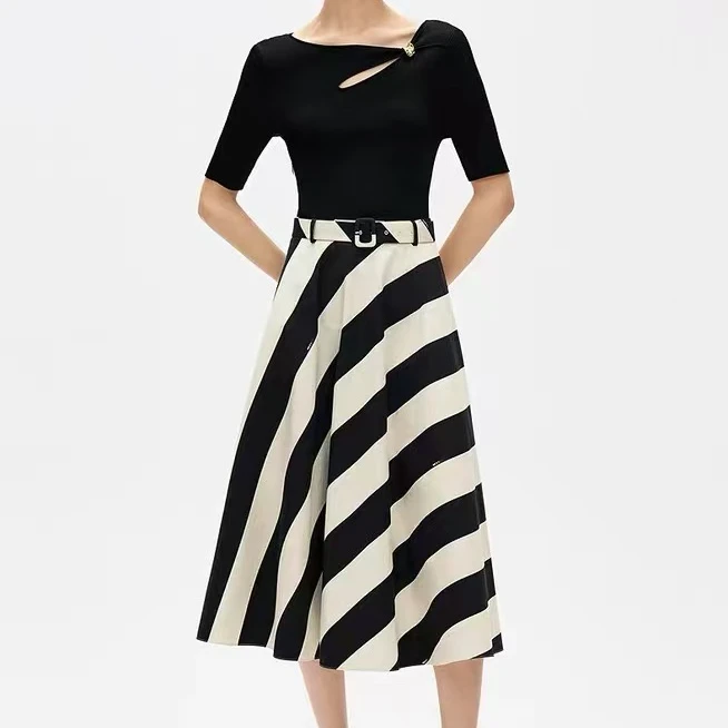 N+2025年夏季新款撞色印花设计感收腰连衣裙女0208