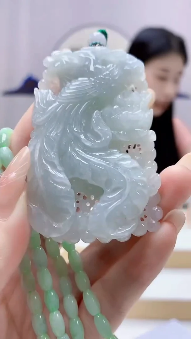 未镶嵌定制翡翠4812DD-毛货挂件赠珠链52
