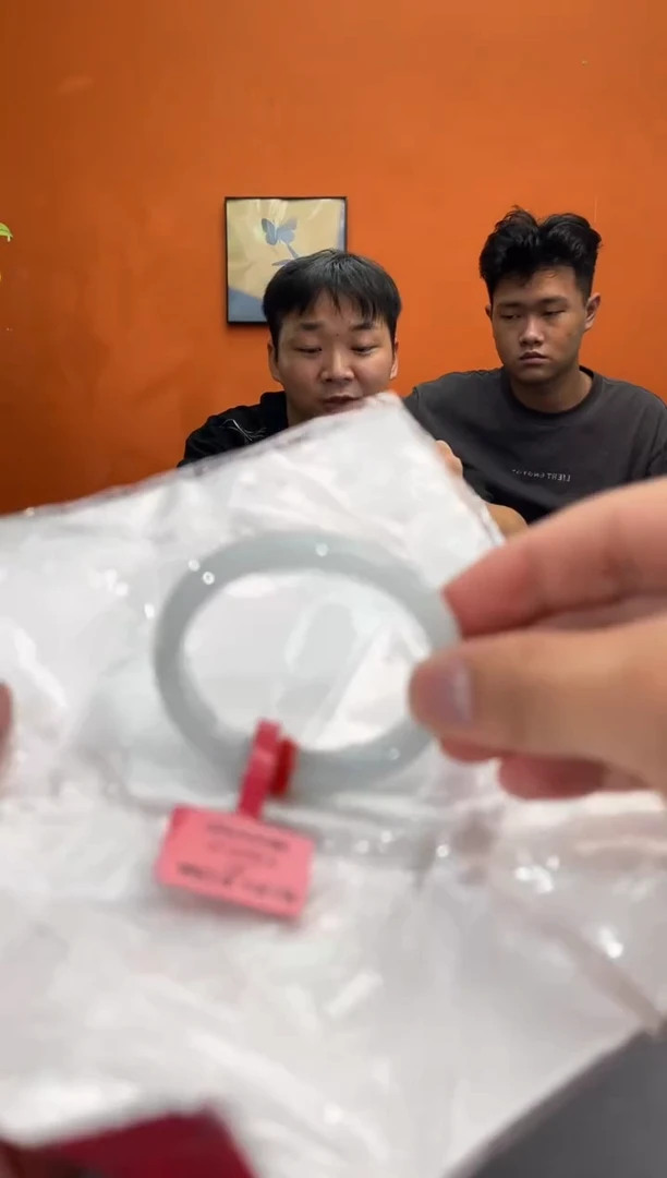 未镶嵌手镯（贵妃镯）翡翠翡翠手镯