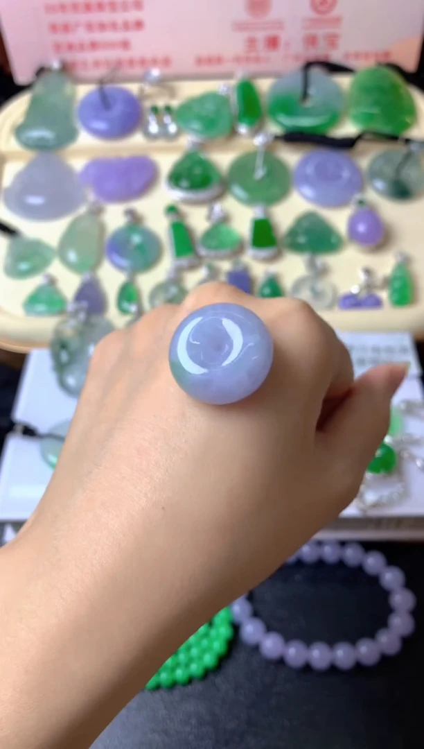 未镶嵌定制翡翠夏***凌裸玉（客户意向镶嵌）