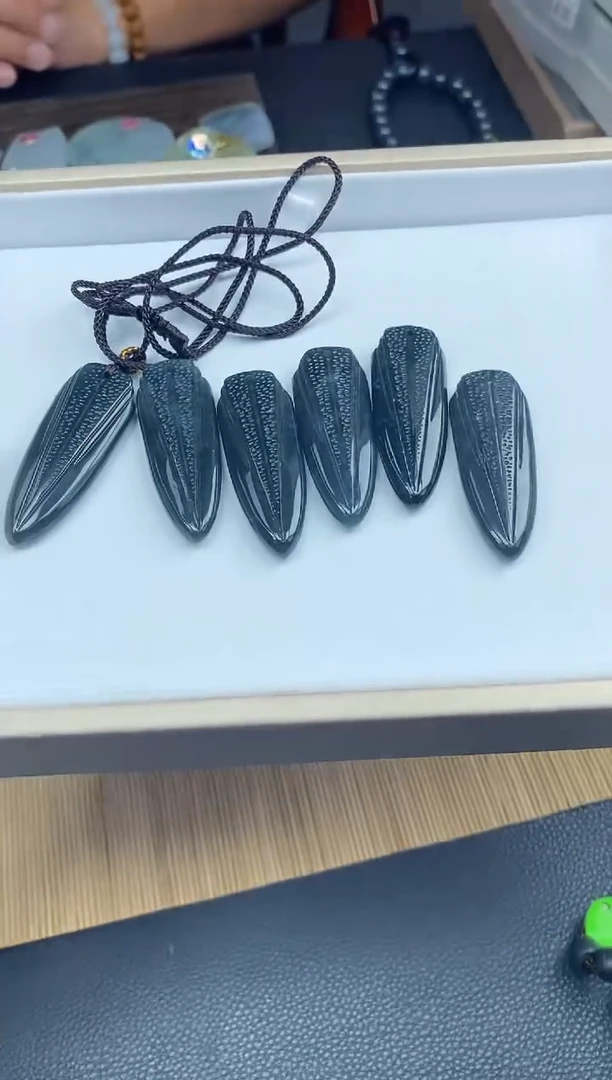 颈饰未镶嵌翡翠多样性发货其一1030007