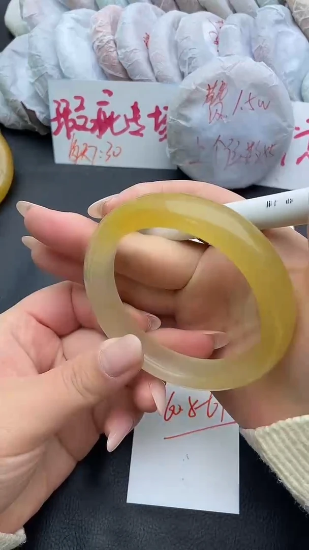 未镶嵌手镯石英质玉瑕疵71+60/61