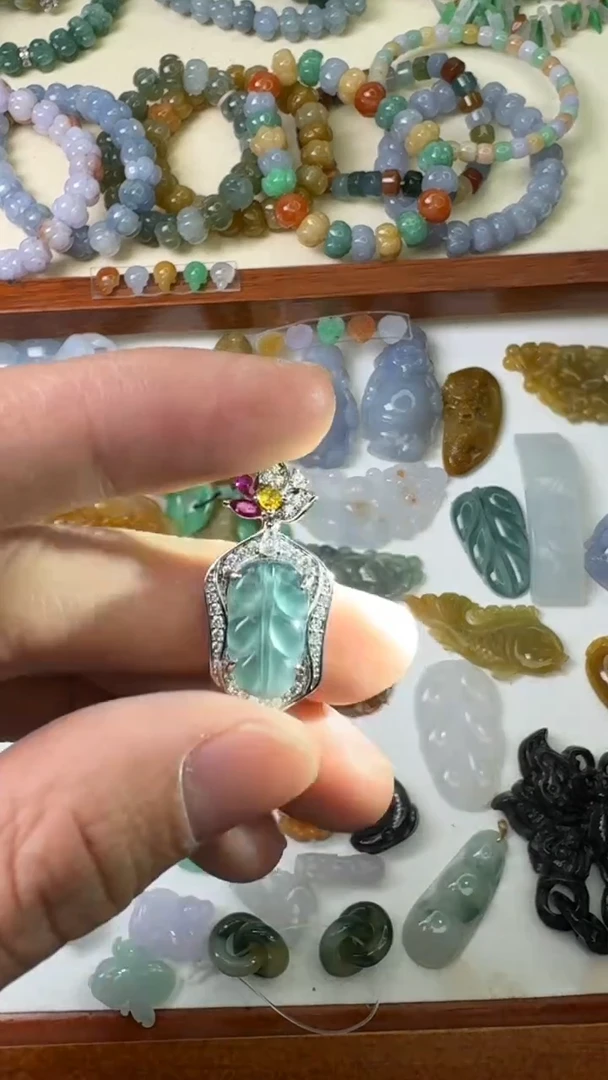 【闪购商品】翡翠颈饰未镶嵌【闪购商品】 天然翡翠