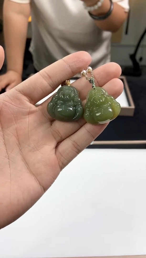 和田玉未镶嵌颈饰天然和田玉 30佛公 1354