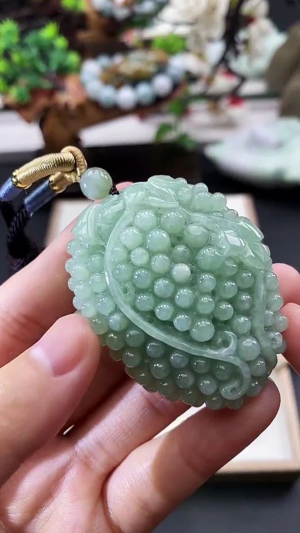 颈饰未镶嵌翡翠天然缅甸A货翡翠