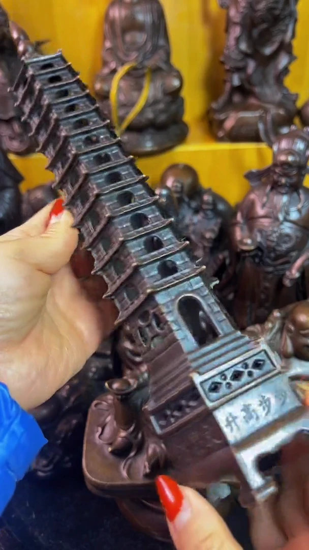 【闪购商品】1案台摆件 物品摆件 13层