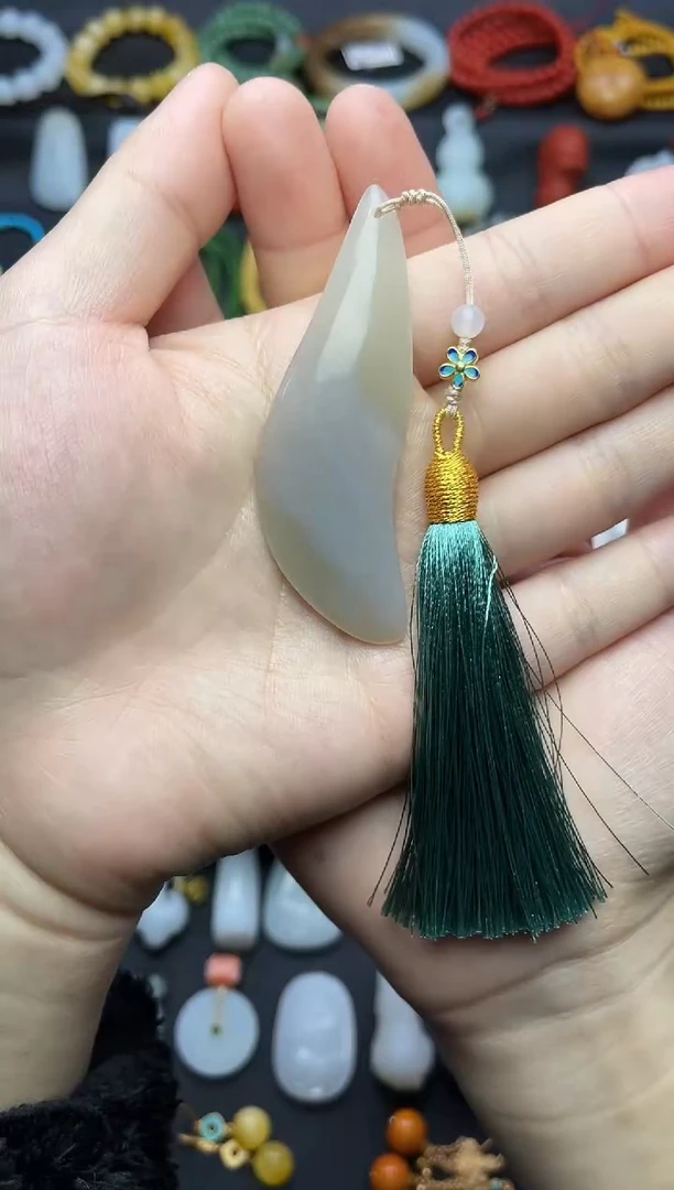 未镶嵌和田玉把件刮痧板06