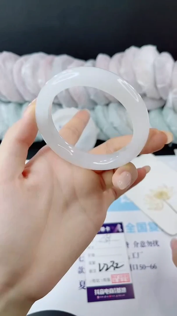 未镶嵌手镯石英质玉多样性发货L232