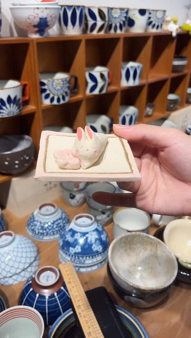瓷片【微瑕不退不换】樱花兔 香台