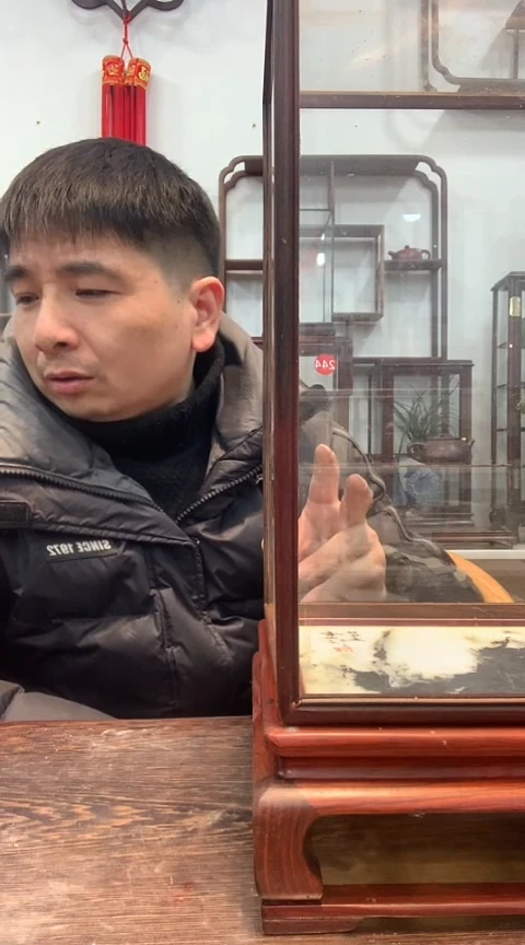 【闪购商品】花梨木类木艺玻璃罩892