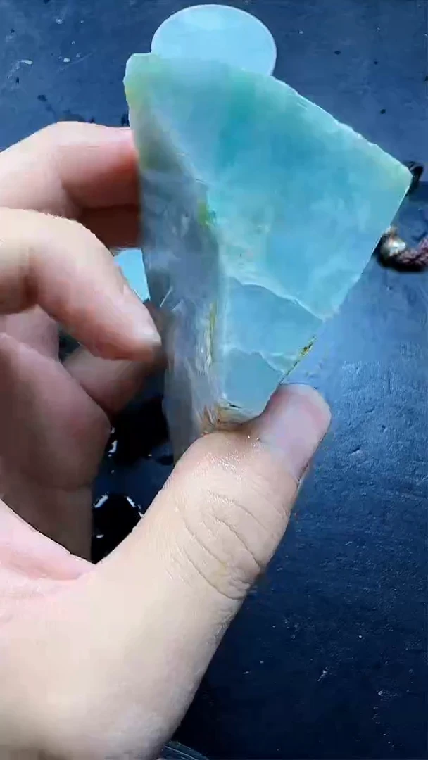 翡翠未镶嵌颈饰072翡翠