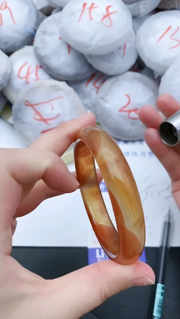 【闪购商品】石英质玉手镯未镶嵌243+60/61