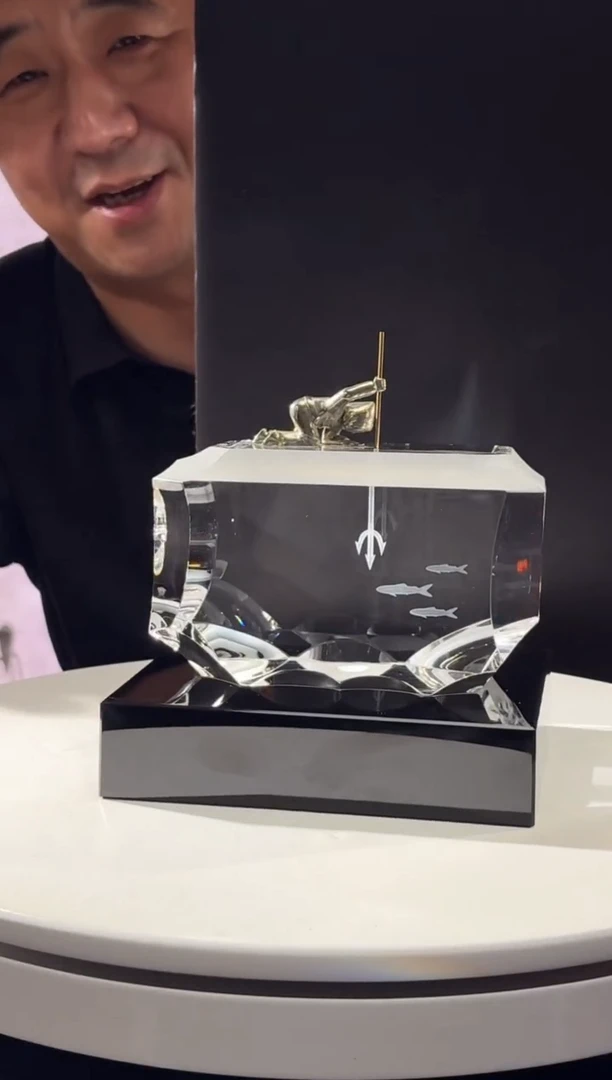 摆件极地生活-叉鱼艺术摆件+160*140黑色底座