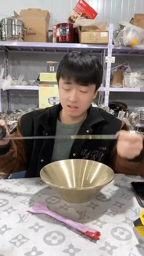 22.5金色双层斗笠碗瑕疵