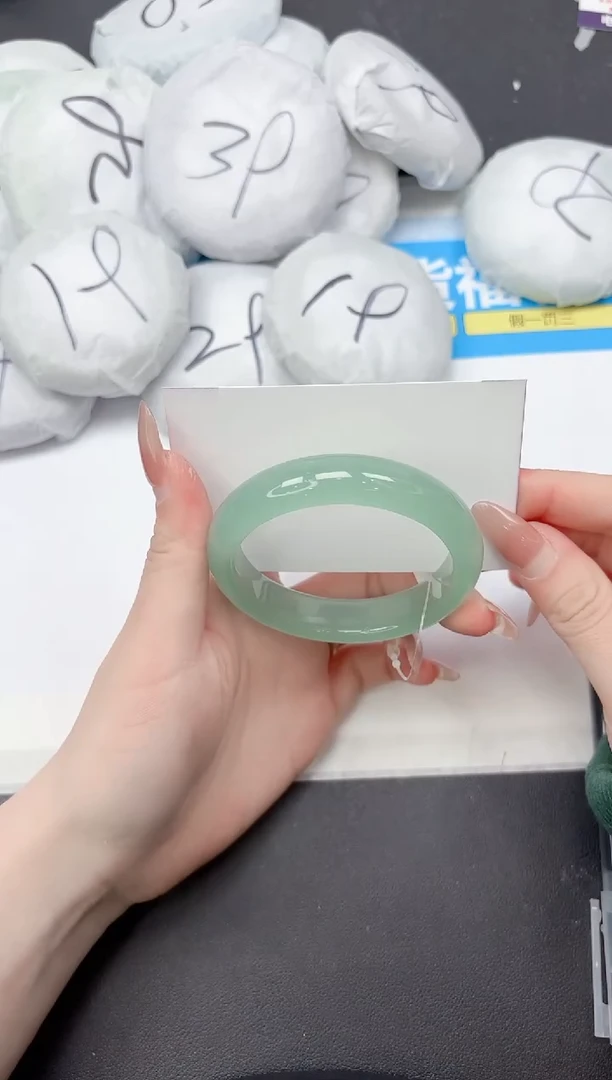 未镶嵌手镯石英质玉297-54