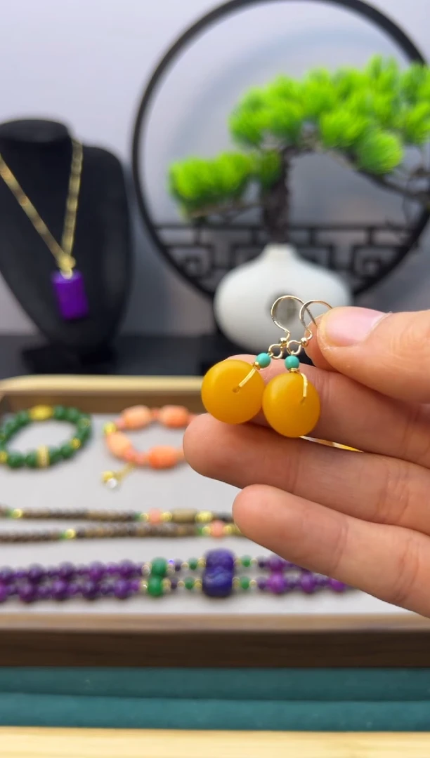 【闪购商品】蜜蜡耳饰14K金镶嵌E82