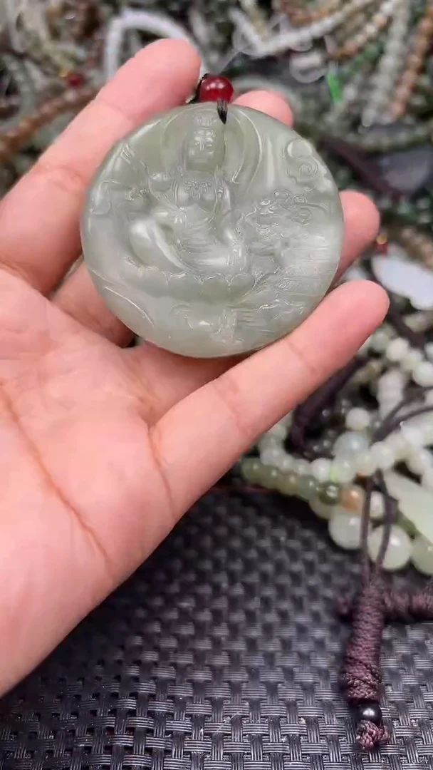 颈饰未镶嵌和田玉1