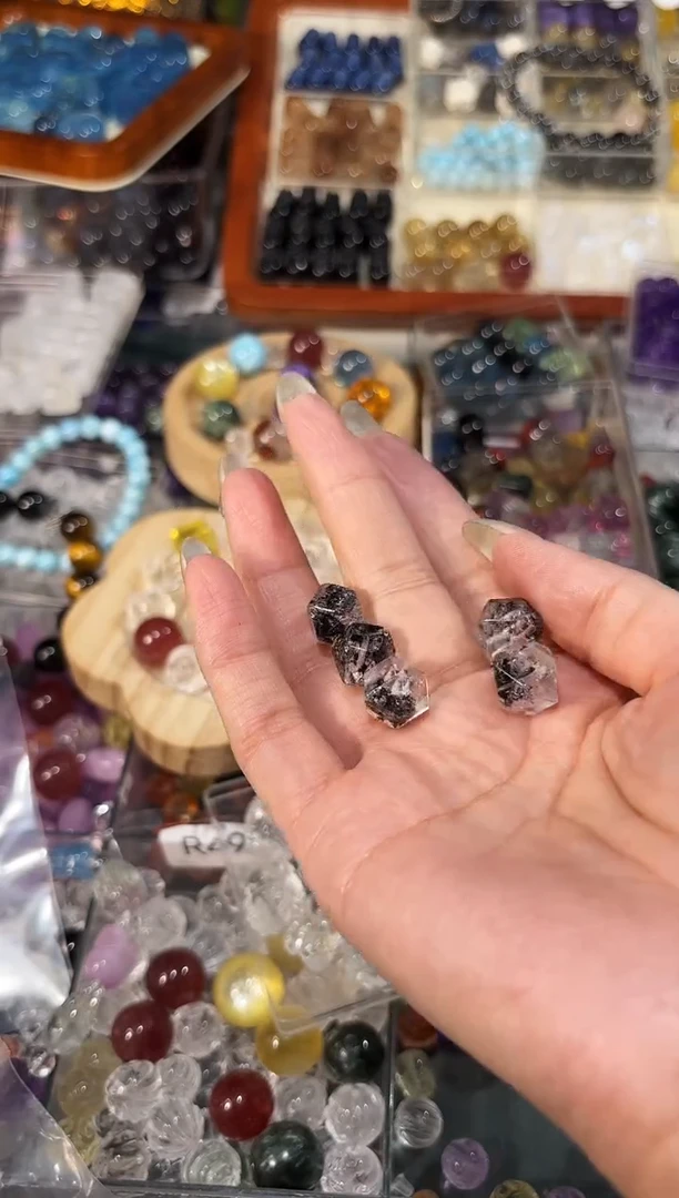 【闪购商品】水晶手链未镶嵌R31闪灵八角单个约卡10