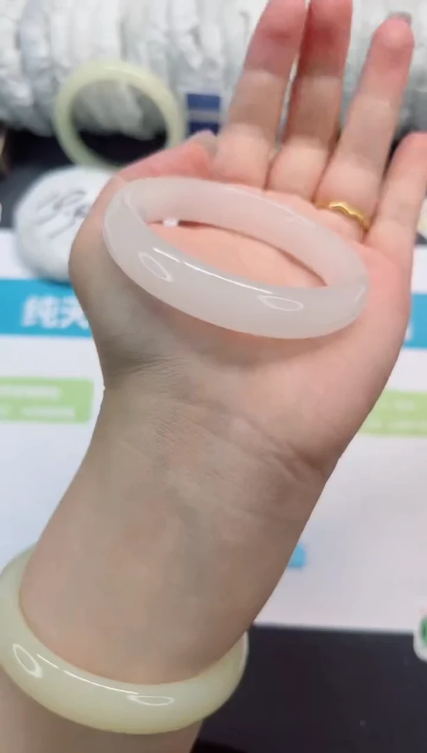 石英质玉手镯未镶嵌278-57