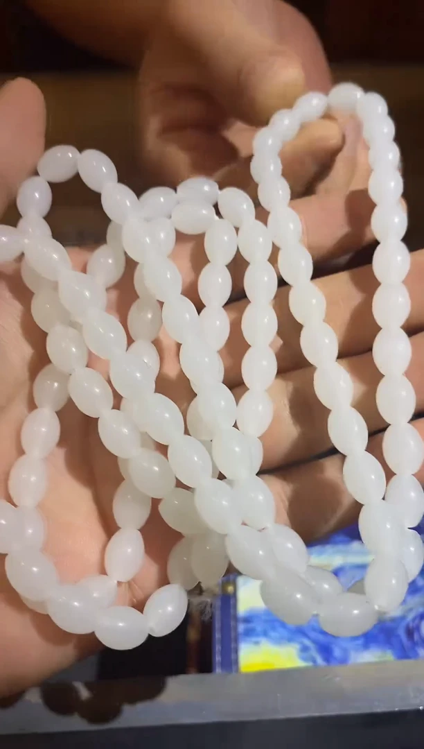 和田玉未镶嵌颈饰和田白玉米达料米粒珠