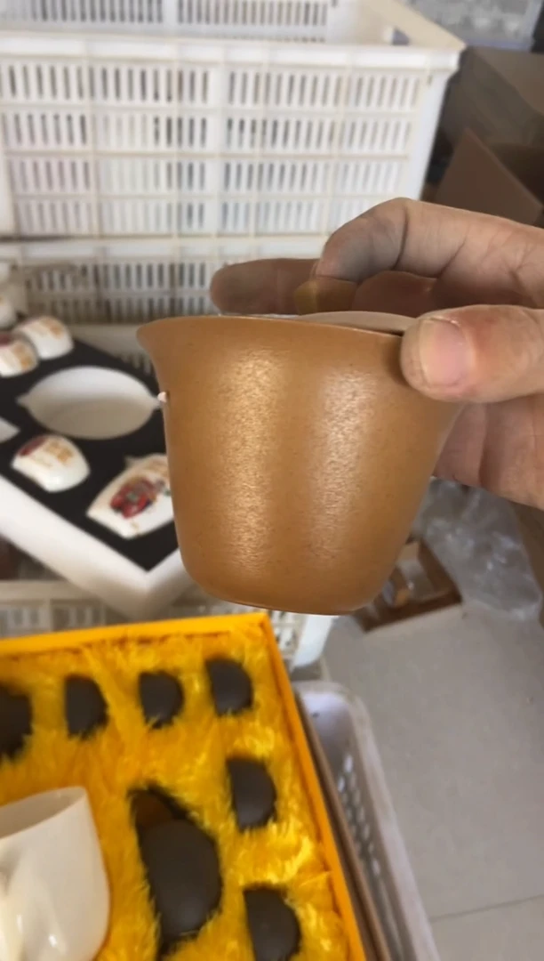 无运费险有瑕疵的摄影的产品有使用过的痕迹有点脏介意勿拍