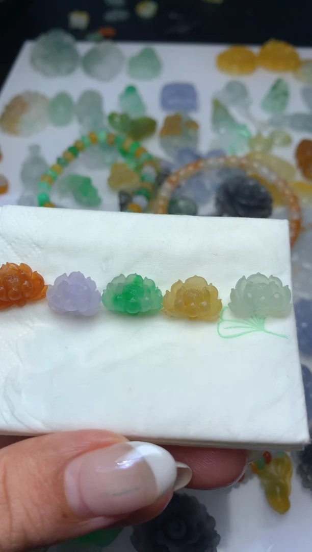 未镶嵌定制翡翠毛货