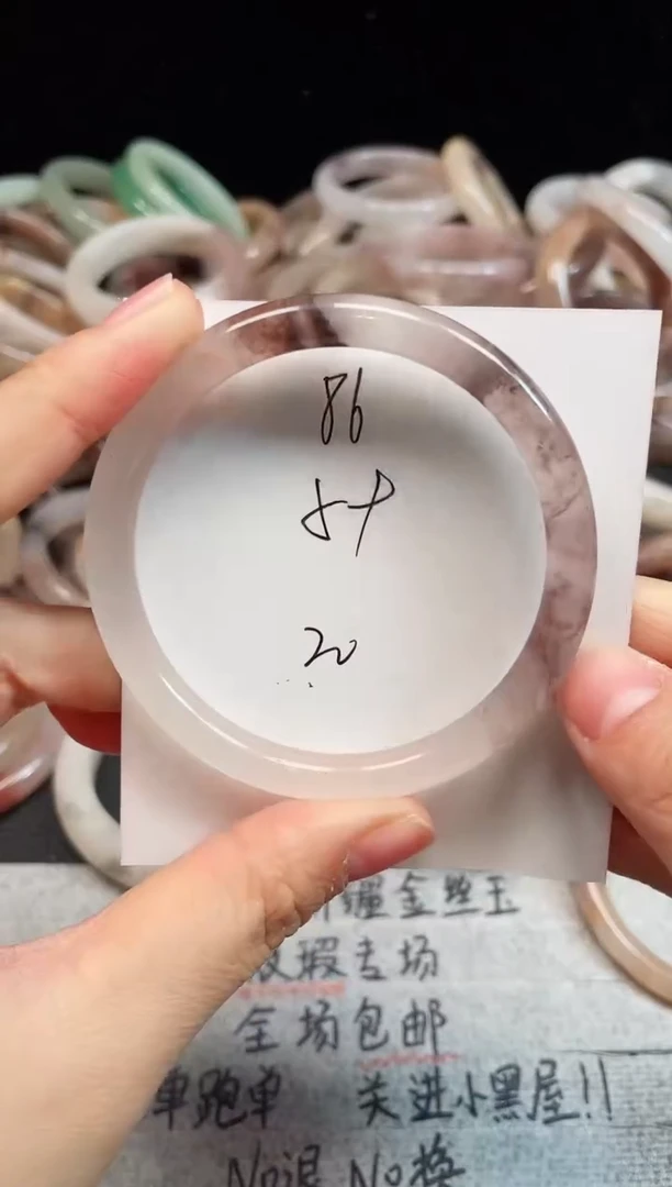 未镶嵌手镯石英质玉86