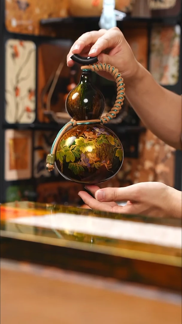 RB099漆艺精致酒葫芦一只