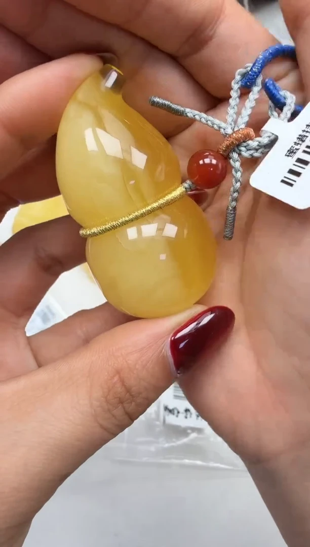 裸石琥珀未镶嵌如图