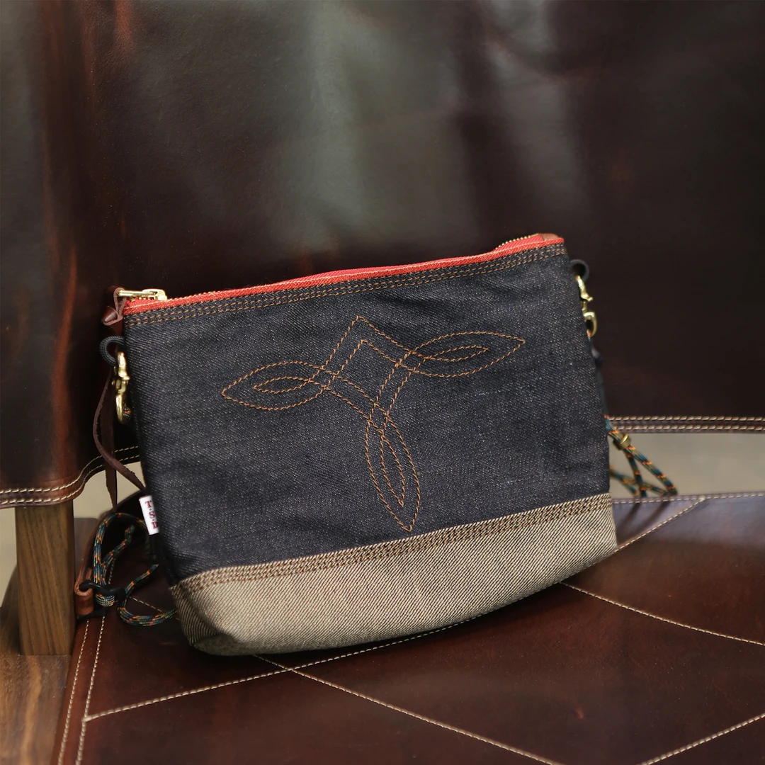 方向皮具/新款手工皮具经典复古西部轻便随行斜挎包单肩包8602