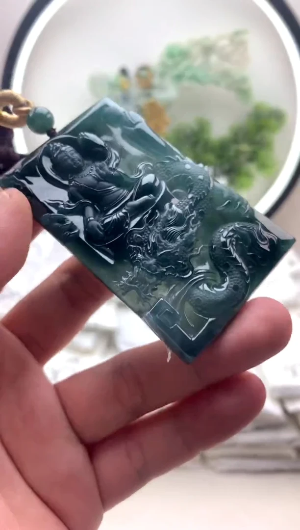 颈饰未镶嵌翡翠大势至