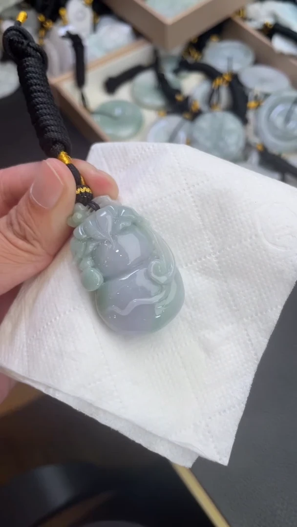 颈饰未镶嵌翡翠天然缅甸翡翠A货221