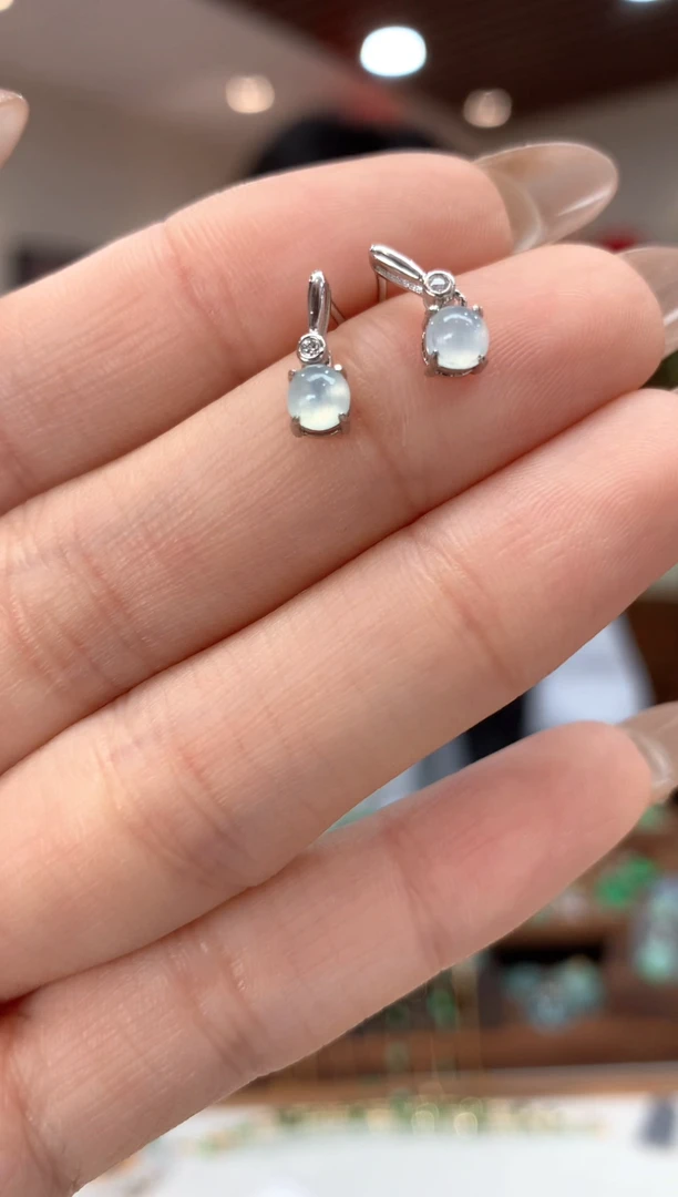 【闪购商品】翡翠耳饰未镶嵌耳钉多样性发货1件