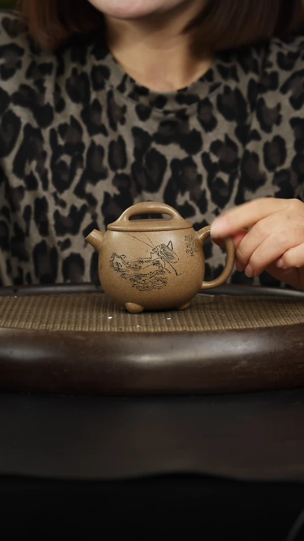 茶壶紫砂青降坡 三足憨瓢