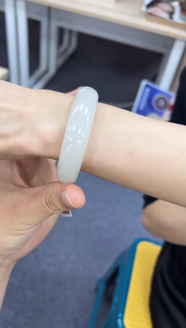 未镶嵌手镯和田玉52.5  467