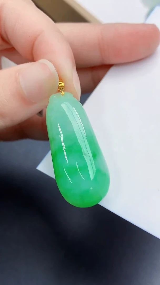 颈饰18K金镶嵌翡翠天然缅甸A货百元以上9元证书费自理