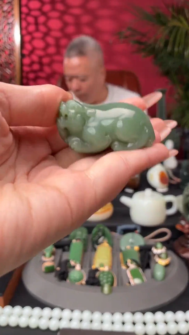 未镶嵌和田玉挂件