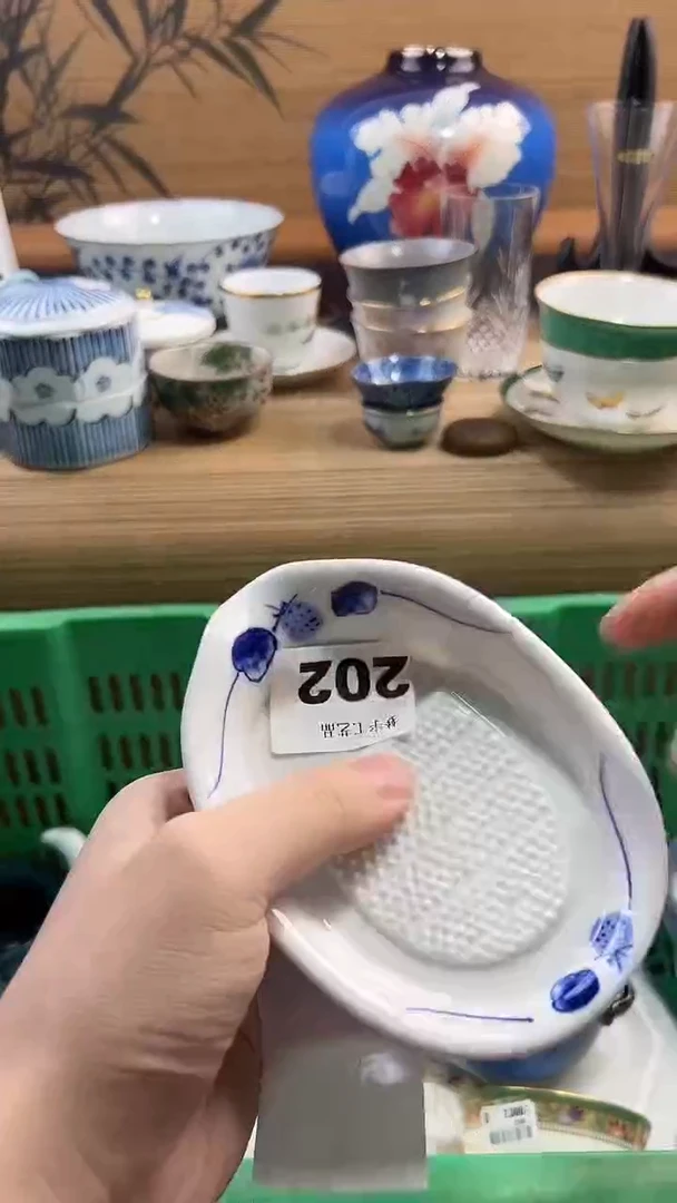 瓷片小*喵A瓷片      202